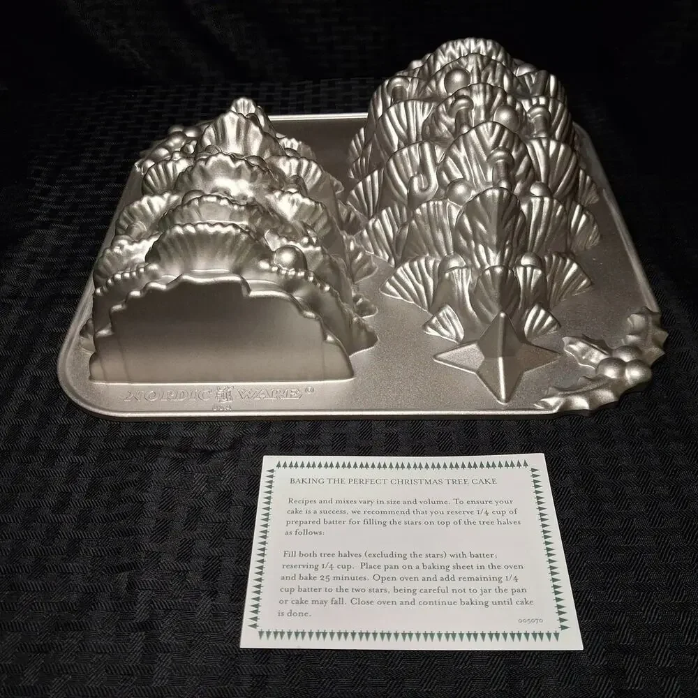 Nordic Ware Cast Aluminum Holiday Christmas Tree Double 9 Cup 3D Cake Pan Mold